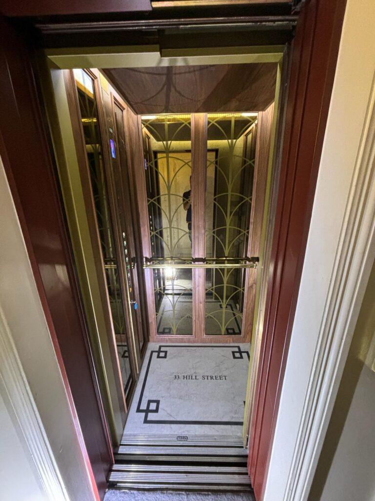 Interior lift spraying image